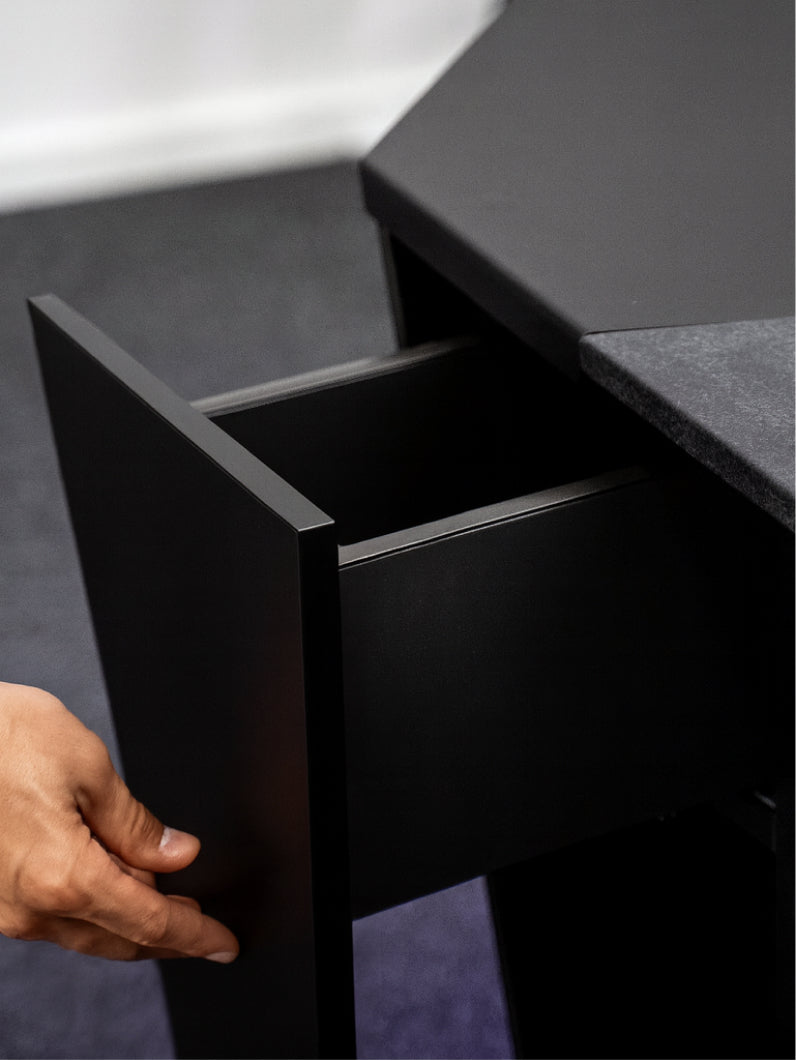 Schubladen-Detail am Luxus Schreibtisch Saphir – präzise Verarbeitung und Stauraum im Designkorpus